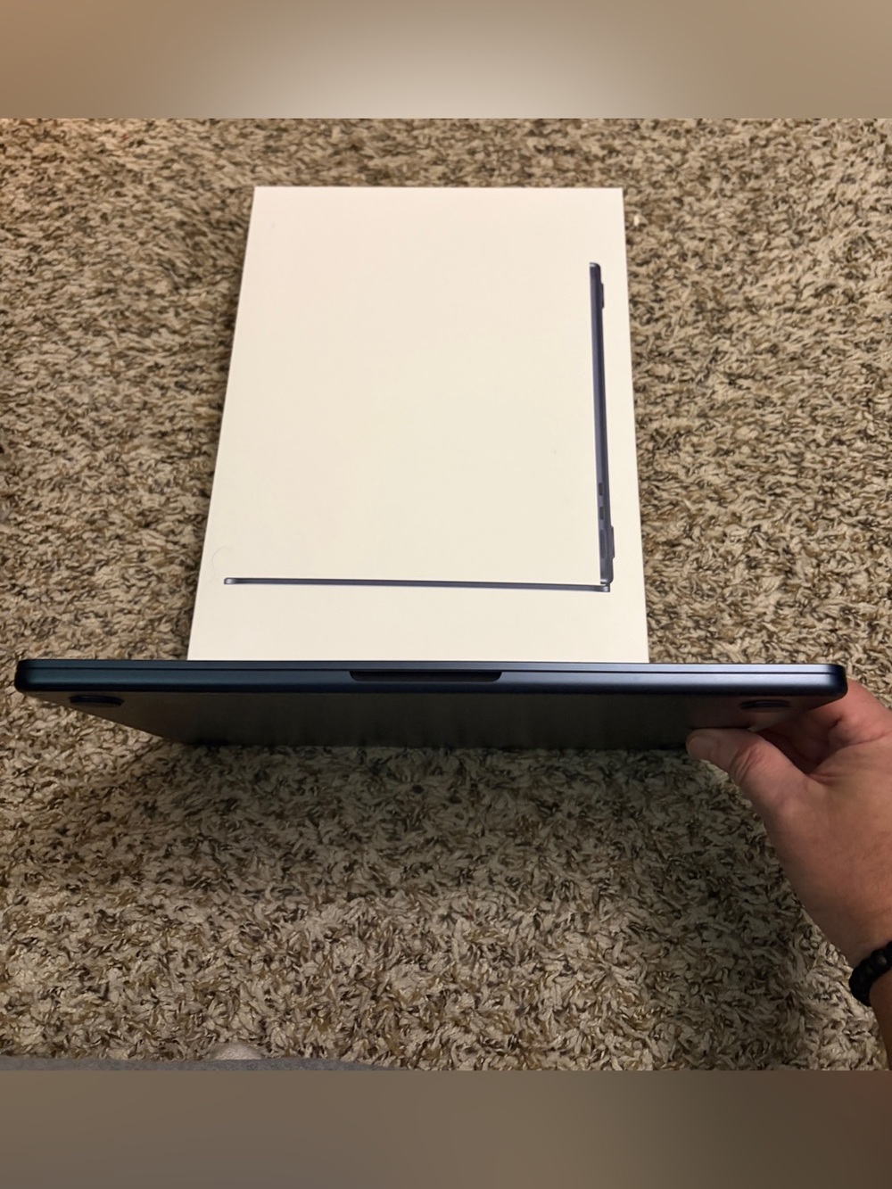 2025 Apple MacBook Air 13" M4 10C GPU 4.5GHz 16GB RAM 256GB SSD MW123LL/A Black - Picture 8 of 13